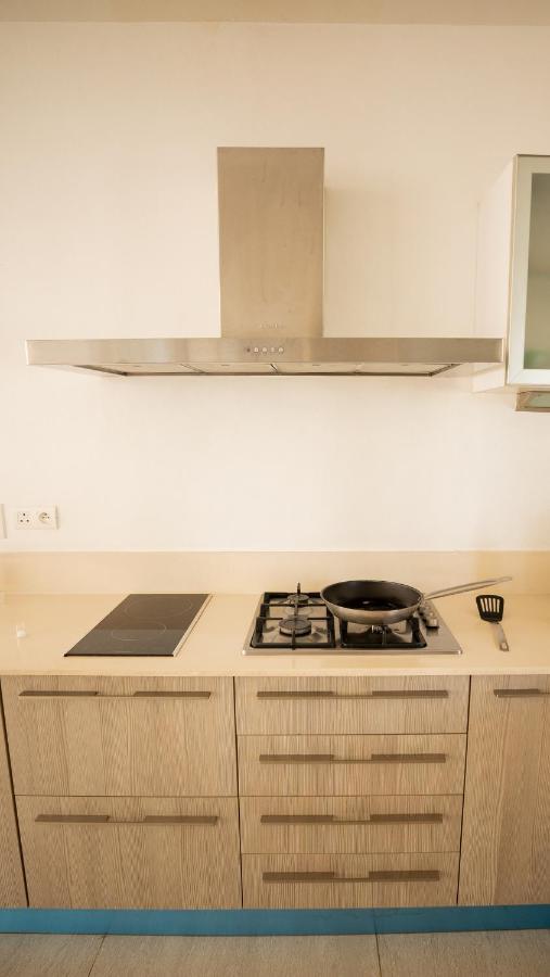Villa Angelou - Sunlit Beach Getaway With Pool And Wifi Belle Mare Bagian luar foto